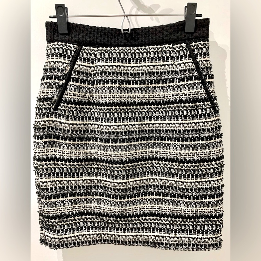 H&M tweed pencil skirt
